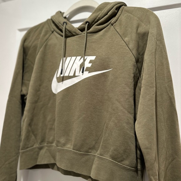 Cropped Nike Hoodie - Picture 3 of 3